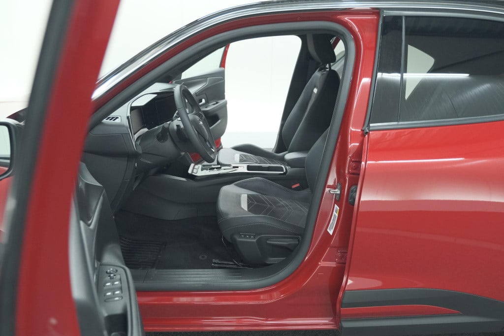 Opel Mokka 130 turbo eat8 ultimate | camera | dodehoekdetectie | massage | 