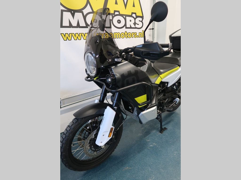 Husqvarna 901 Norden bomvol opties!