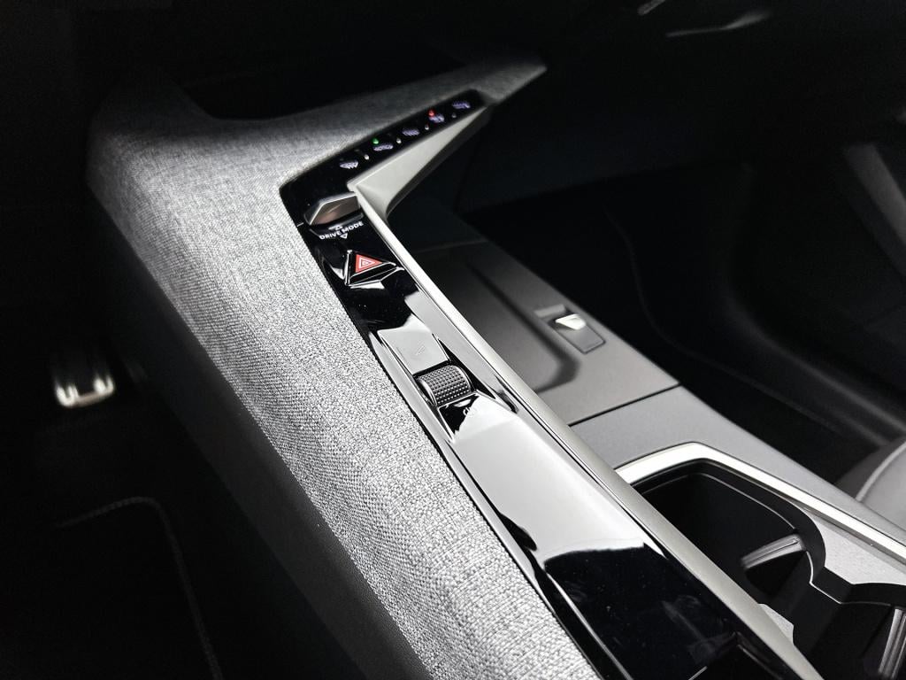 Peugeot 5008 hybrid 145pk automaat gt | rijklaar | 7 zitplaatsen | elektris