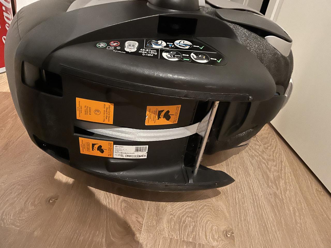 Cybex babystoel met base