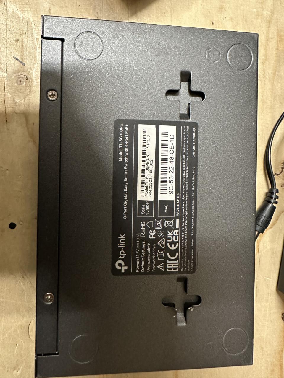 TP-Link 8-Port Gigabit TL-SG108PE (4 port PoE+)