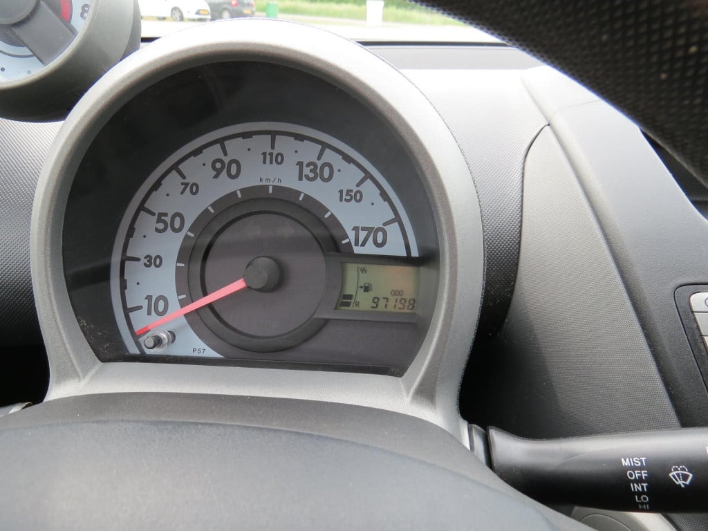 Toyota Aygo 1.0-12v sport