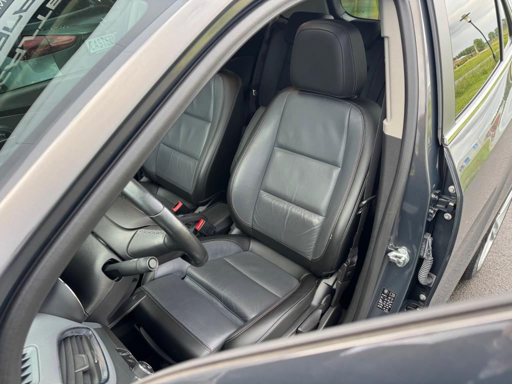 Opel Mokka 1.4 t innovation , lederen bekleding , schuifdak , afneembare tr