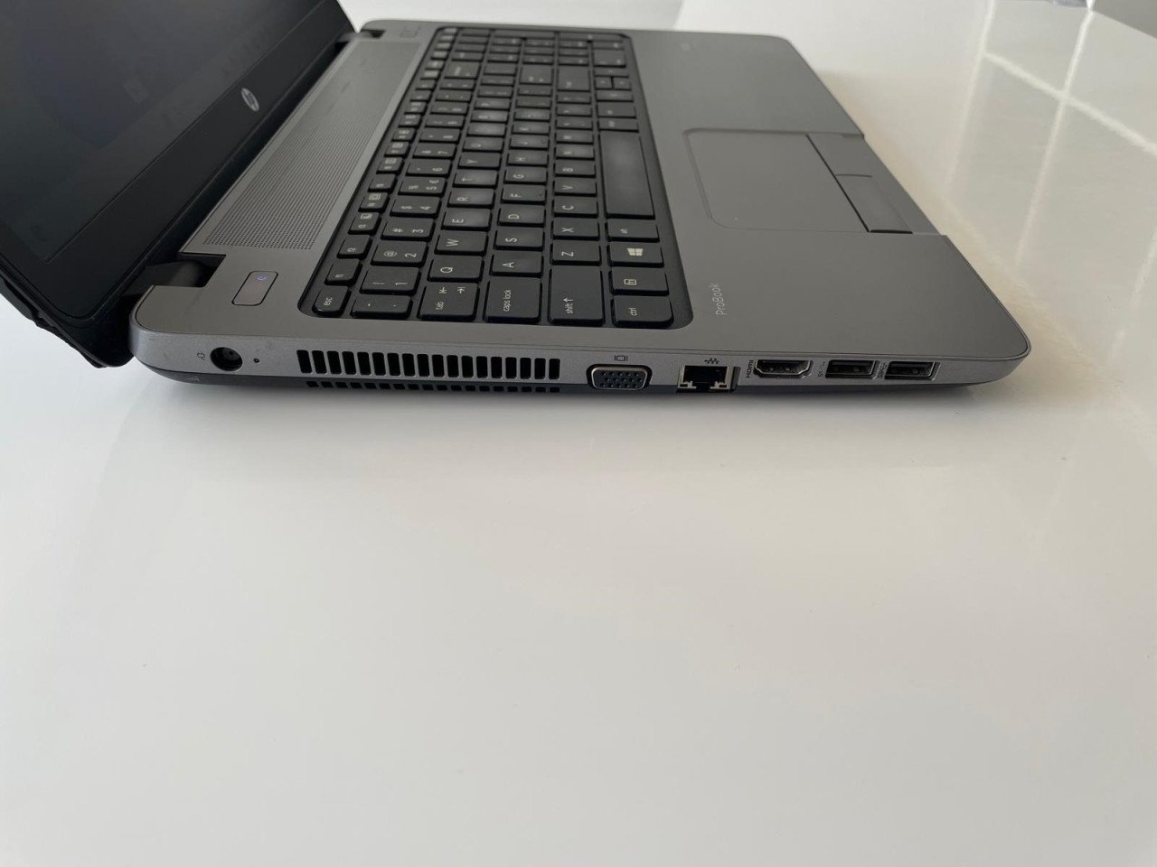 HP Probook 15.6 inch Windows 11 SSD 16GB RAM Office Sleeve Muis