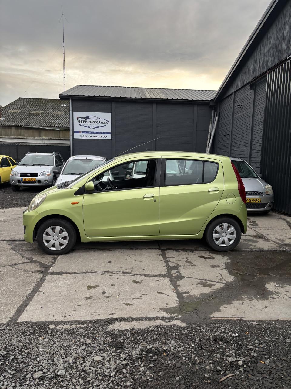 Daihatsu cuore weinig kilometers en een jaar apk!