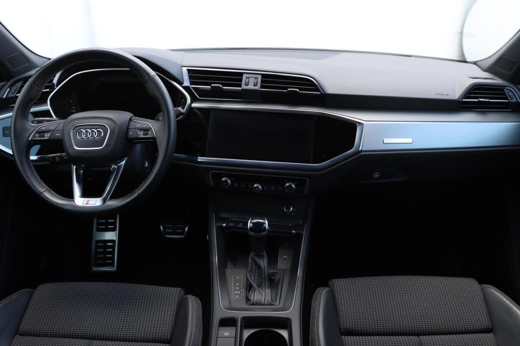 Audi Q3 sportback 45 tfsi e s edition 245pk s-tronic