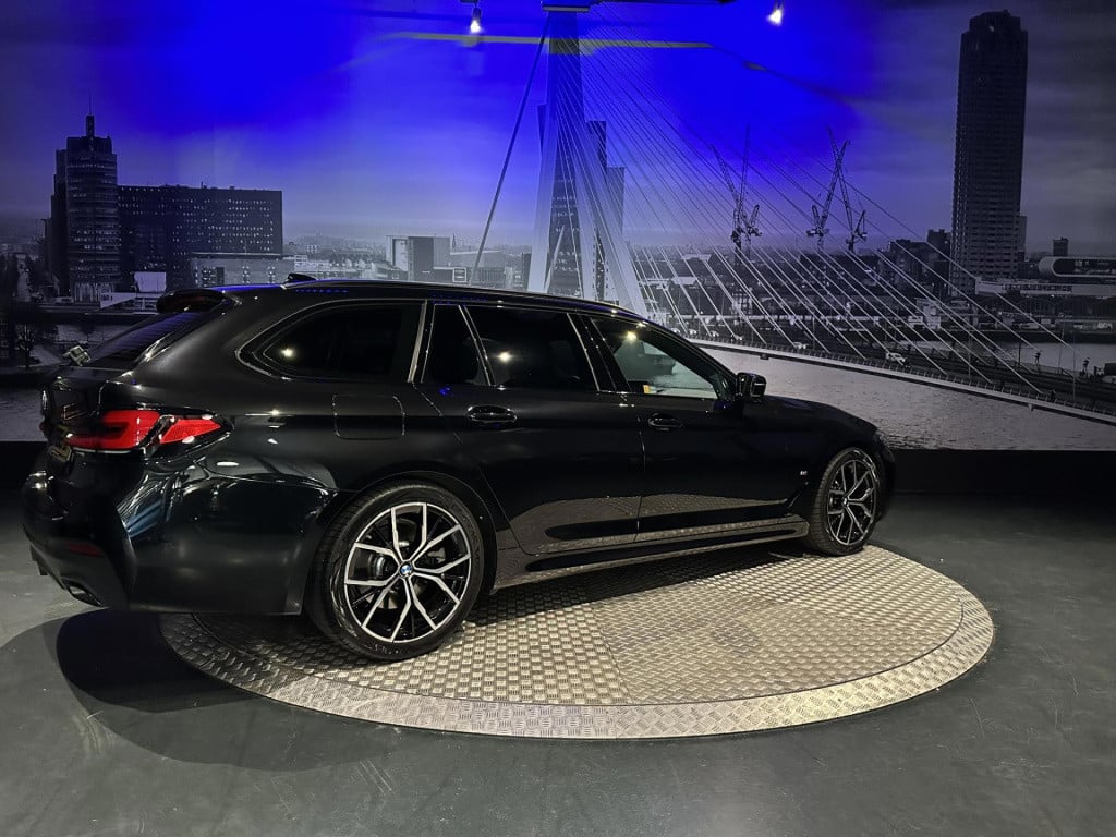BMW 5 Serie touring 520i high executive m-pakket *camera*leer*