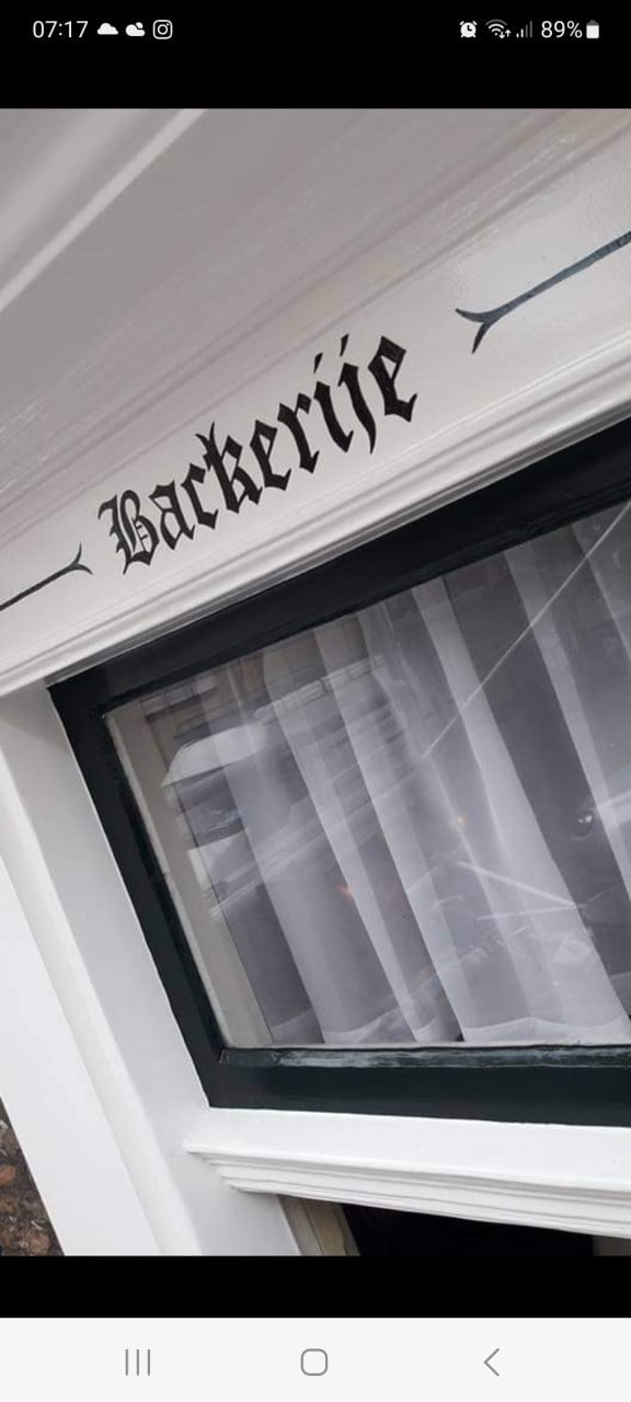 Voor al u schilder en behangwerk.