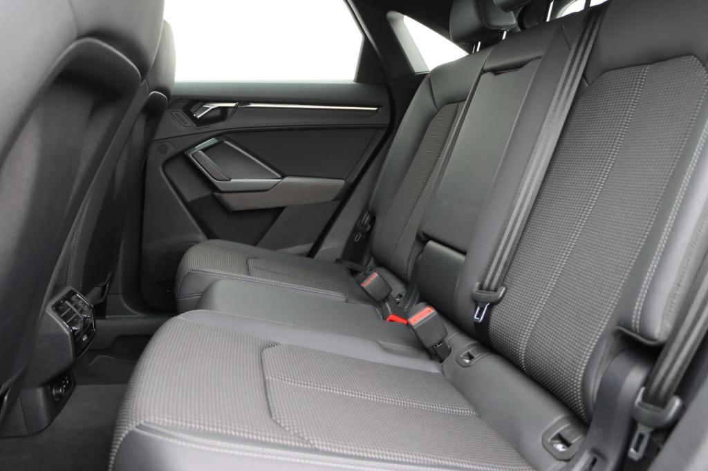 Audi Q3 sportback 45 tfsi e s line 245pk s tronic | soh 91,1% |