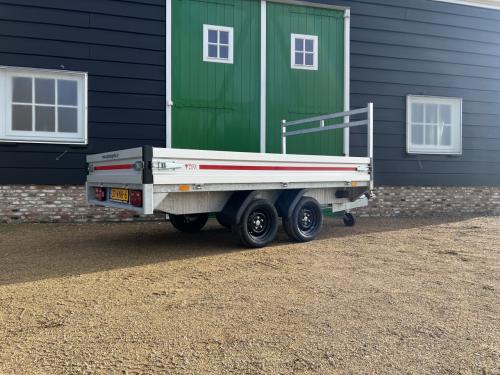 Nieuwe plateau wagens