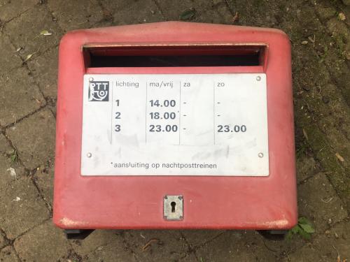 Vintage PTT brievenbus