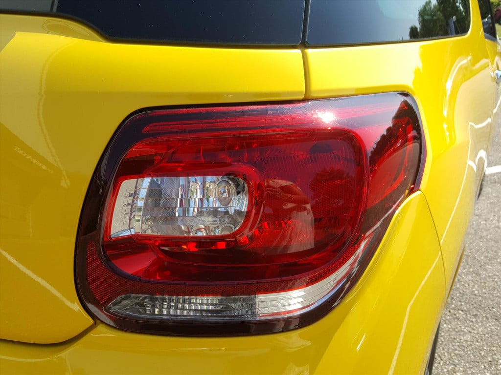 Citroen DS3 1.2 vti 82pk so chic navigatie | cruise & climate control | par