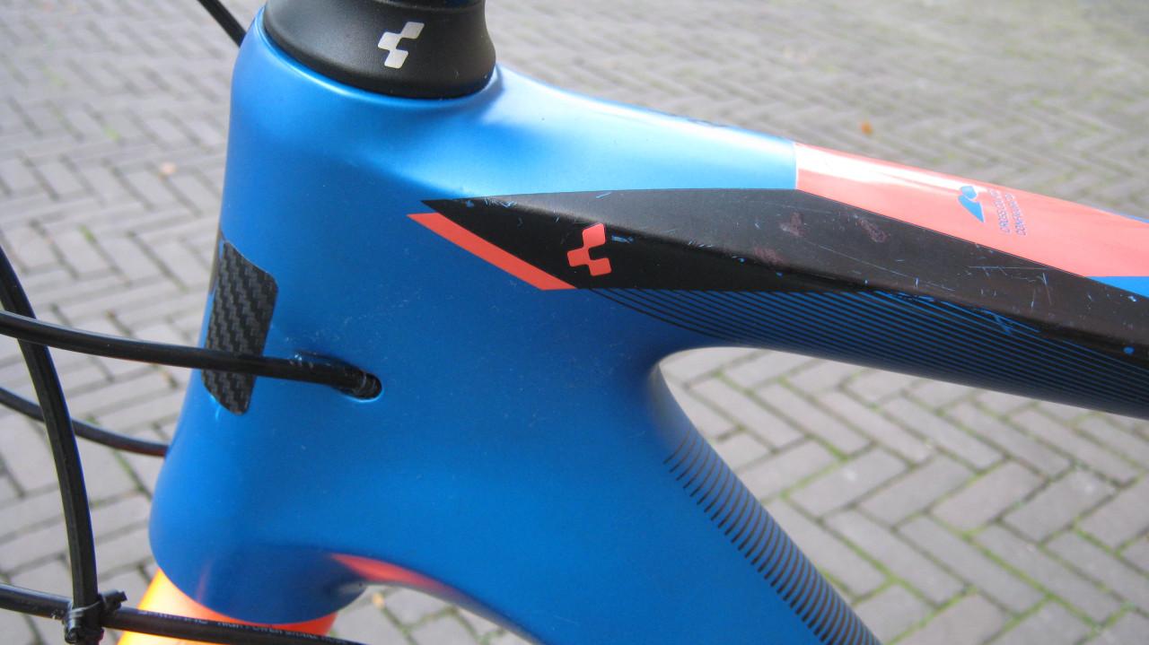 TE KOOP CUBE REACTION  29 ER CARBON  ROND 200 KM OP GEFIETST VOOR 500 EURO
