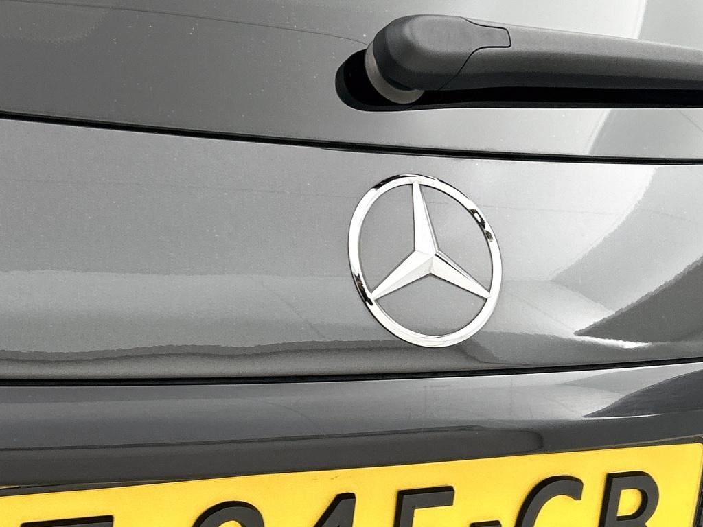 Mercedes-Benz Glc 300e 4matic amg plug-in hybride | panoramadak | trekhaak 