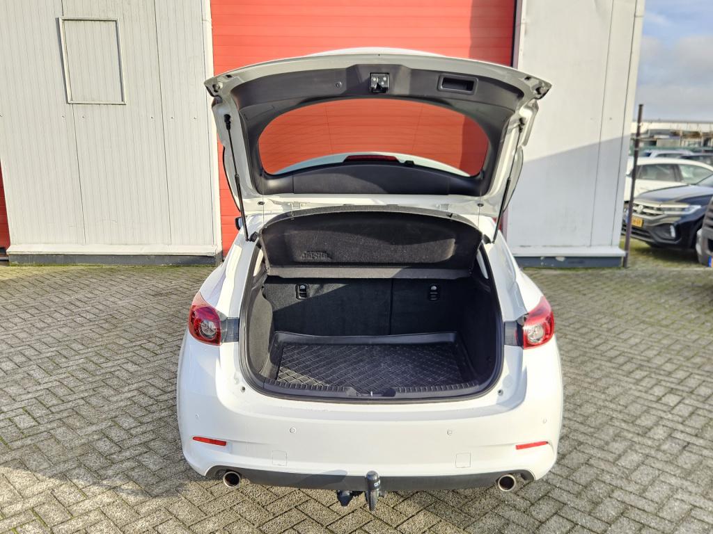 Mazda 3 2.0 skyactiv-g 120 skylease | cruisec. | head-up