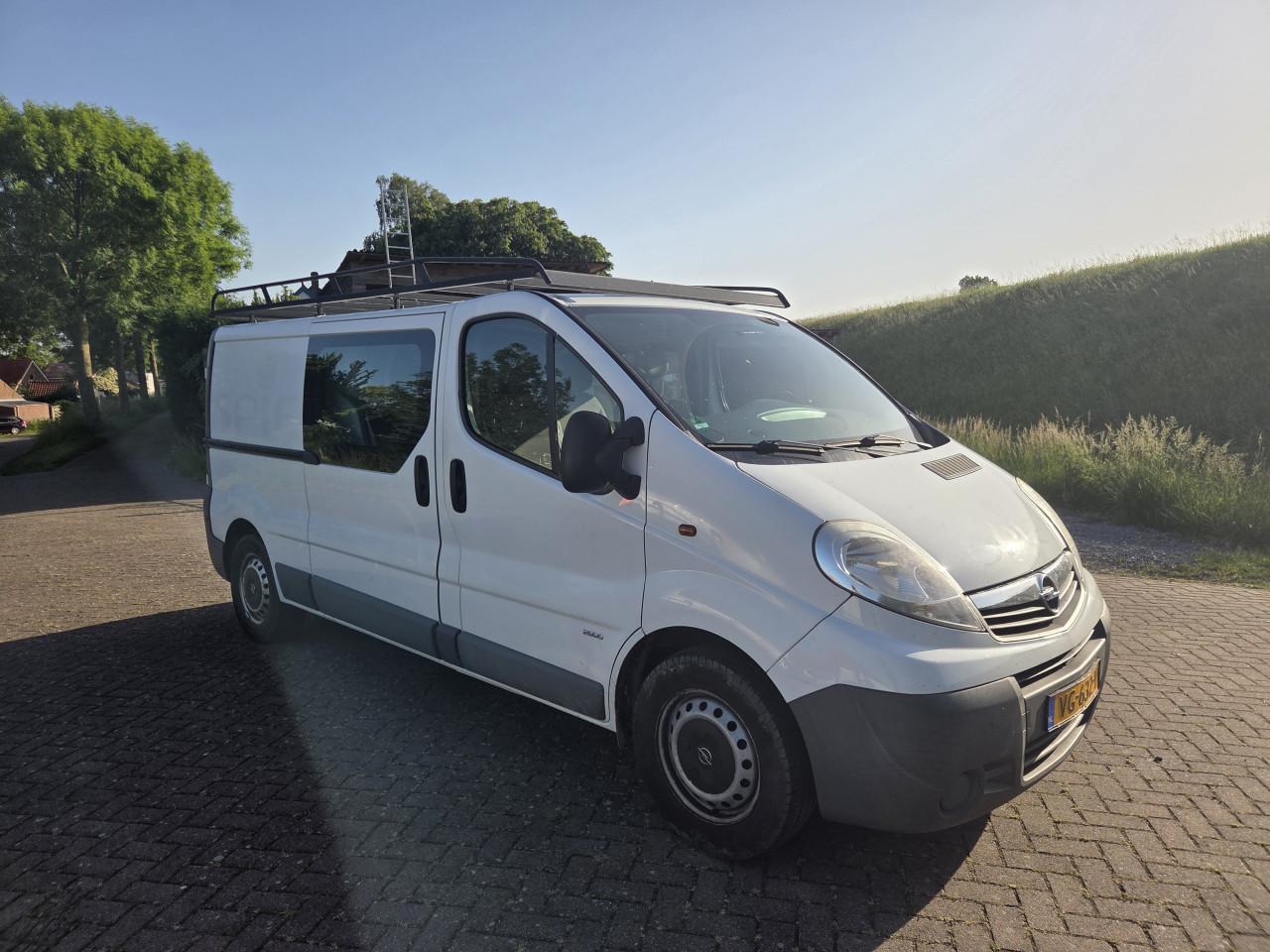 Te koop opel vivaro dubbele cabine 2014