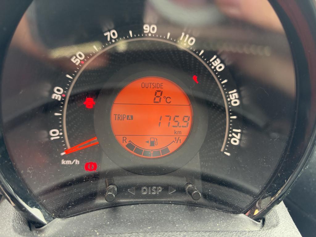 Toyota Aygo 1.0 vvt-i x-play