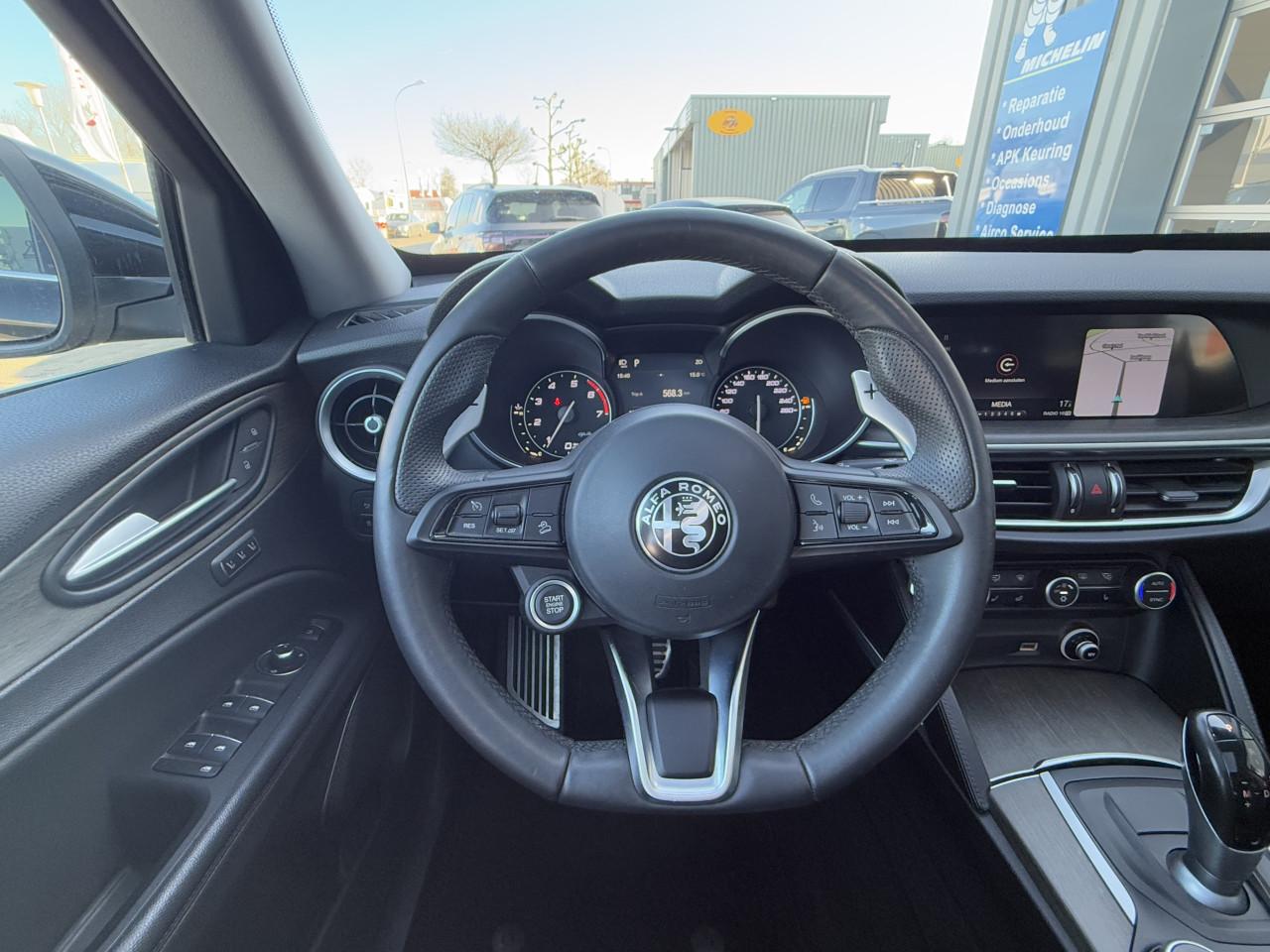 Alfa Romeo Stelvio - 2.0 T AWD 280PK | Pano | Memory