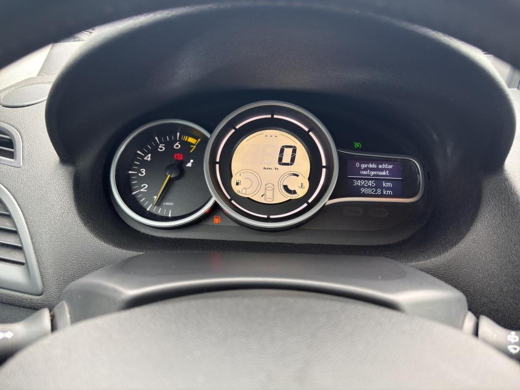 Renault Megane 1.6 expression lpg g3