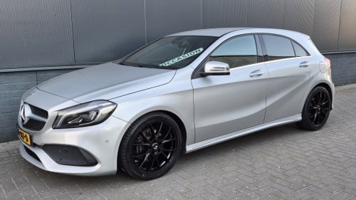 Mercedes-Benz A-Klasse 180 bus.sol amg*led*navi*stoelvrw*18 inch*leder*zwar