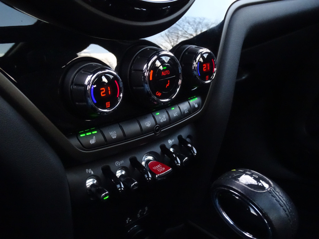 Mini Countryman mini 1.5 cooper pepper automaat | pano