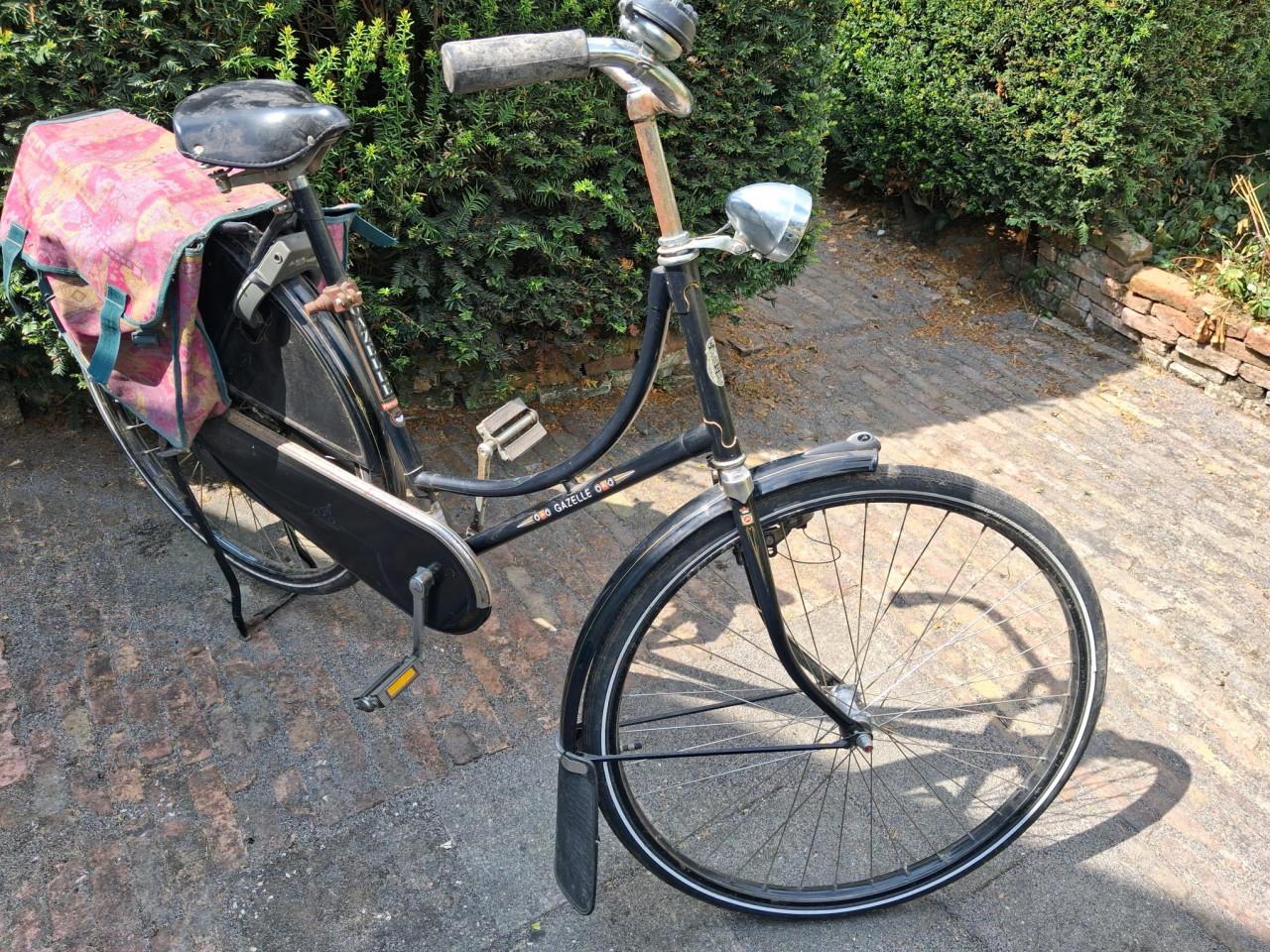 Gazelle Opoefiets (zwart). Wielmaat 67 cm. Framemaat 57 cm.