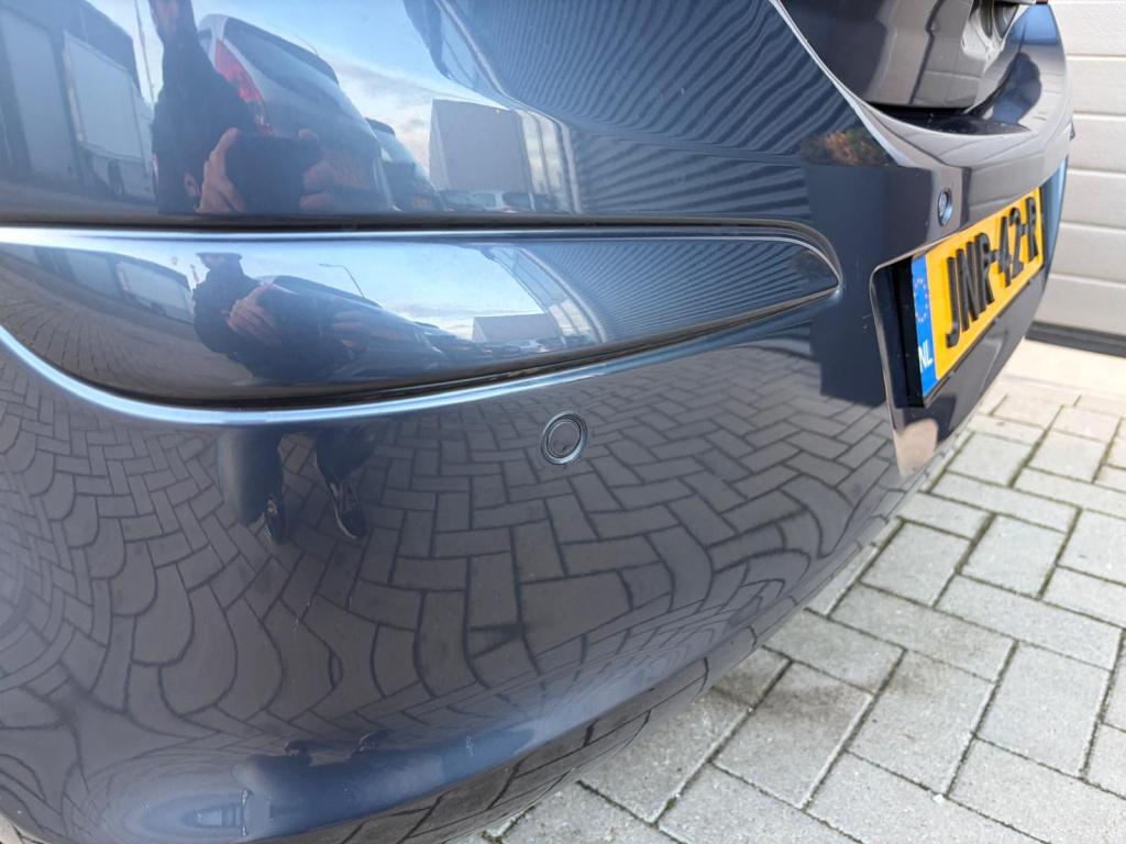 Opel Corsa 1.4-16v '111' edition