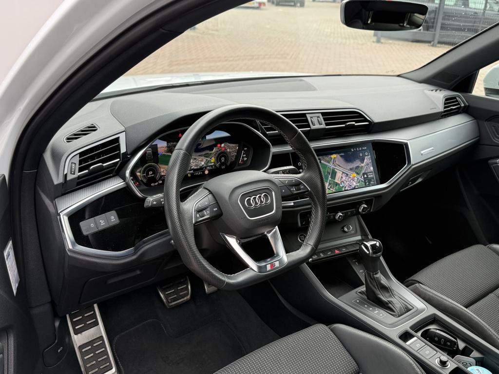 Audi Q3 45 tfsi e hybrid 245pk s edition | zwart optiek