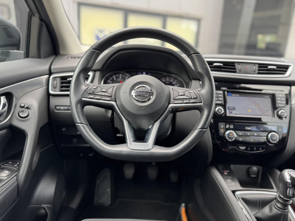 Nissan Qashqai 1.2 n-connecta | trekhaak | navigatie | 360° camera | keyles