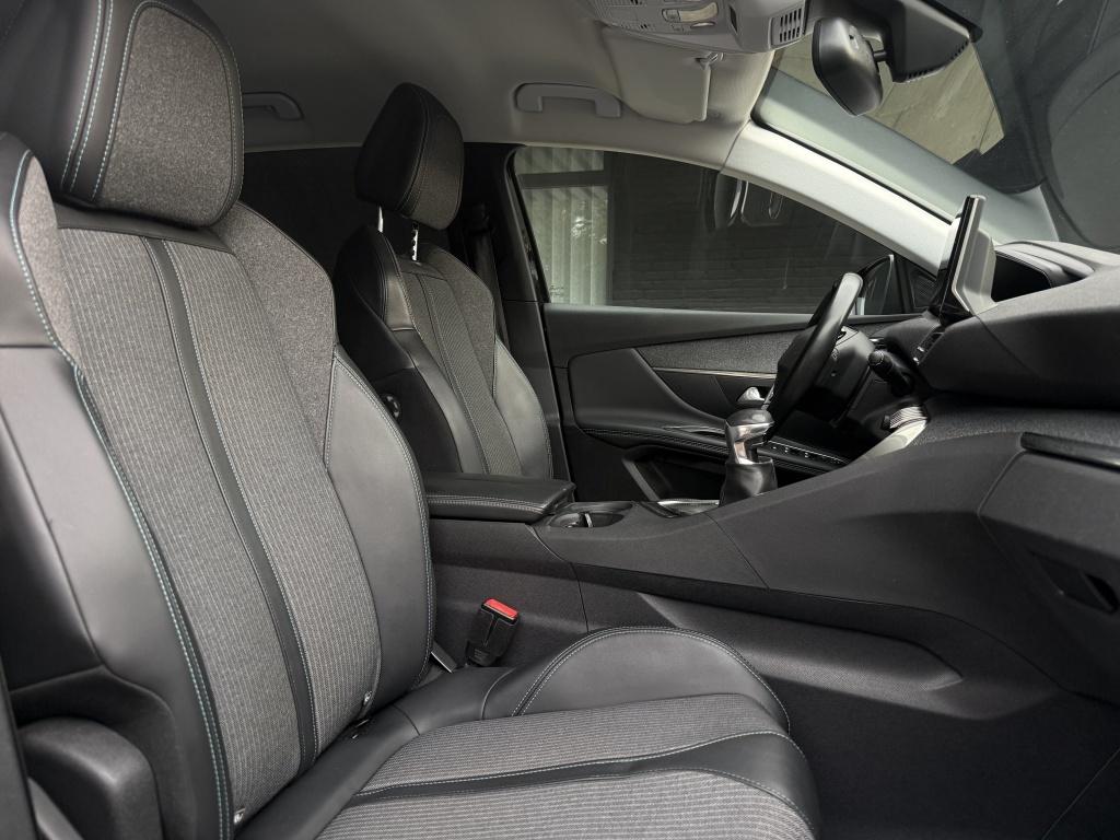 Peugeot 3008 1.2 puretech allure