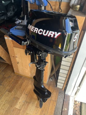 Nieuwe Rubberboot plus Mercury 5 pk
