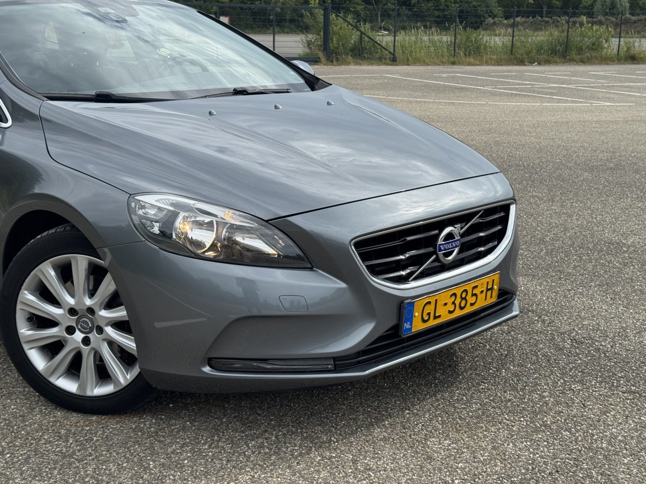 Volvo V40 1.6 T2 120PK 2015 Grijs