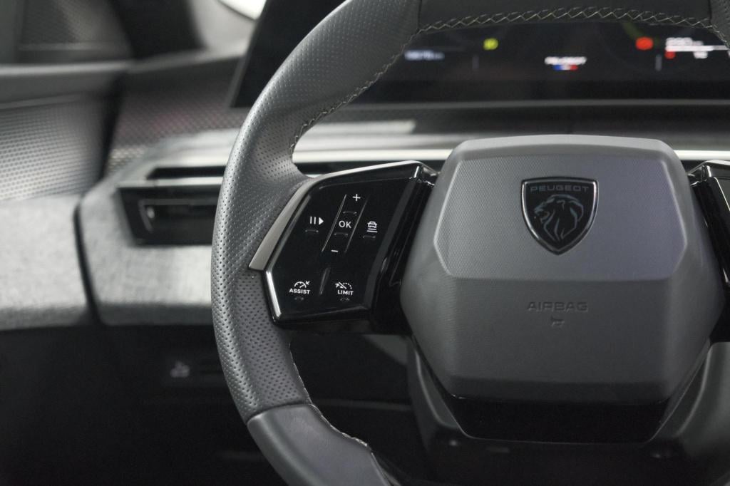 Peugeot 5008 1.2 hybrid 136 gt 7p | adaptieve cruise control | camera | ele