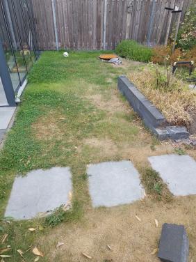Gezocht: Hulp bij afsteken graszoden (~24 m²) – Afvoeren niet nodig!