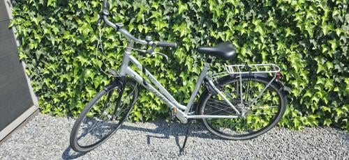 Damesfiets(mt50)+herenfiets(mt60)merk Trek T500SL€250pst