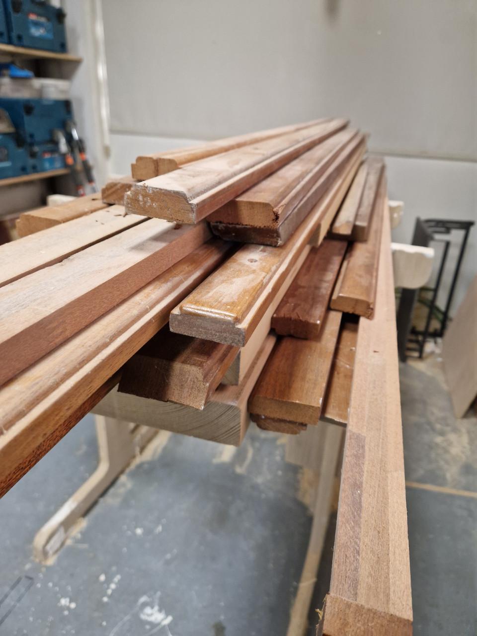 Diverse hardhouten latten