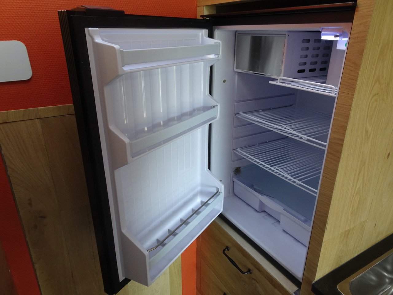 Camper off-grid - uniek interieur - onopvallend vrij staan