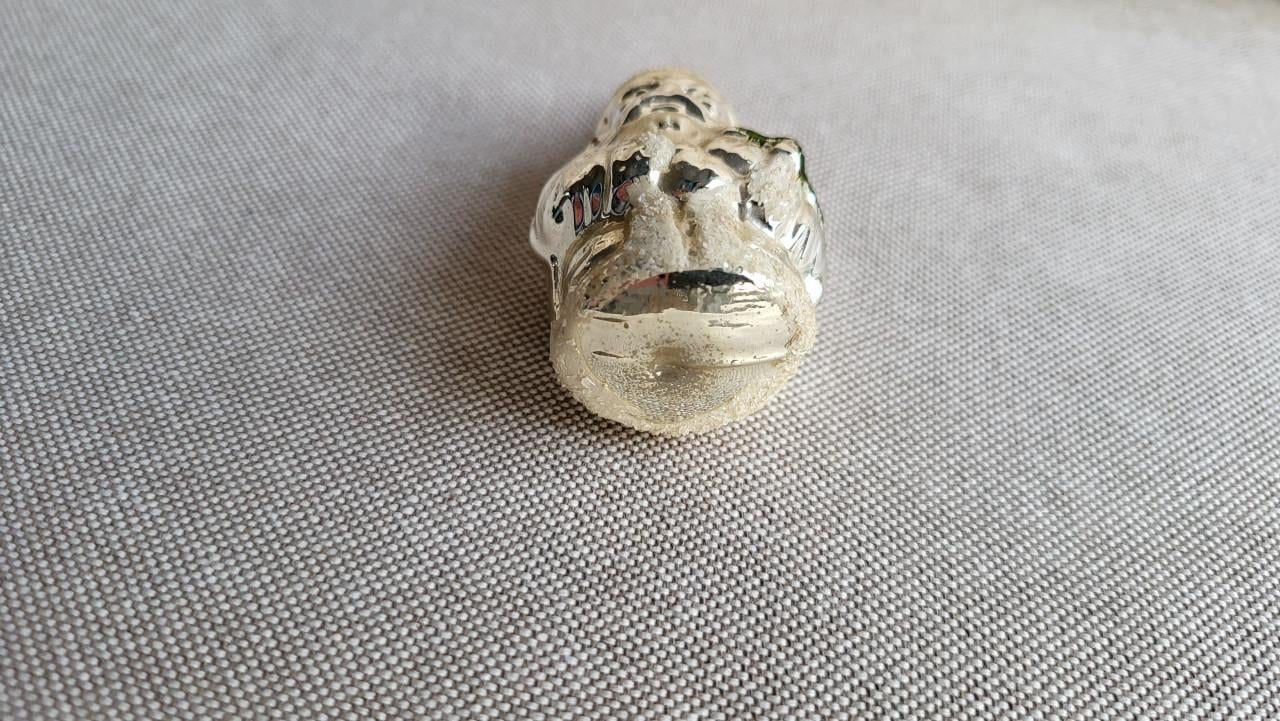 Oude kerstbal Kerstman met boompje