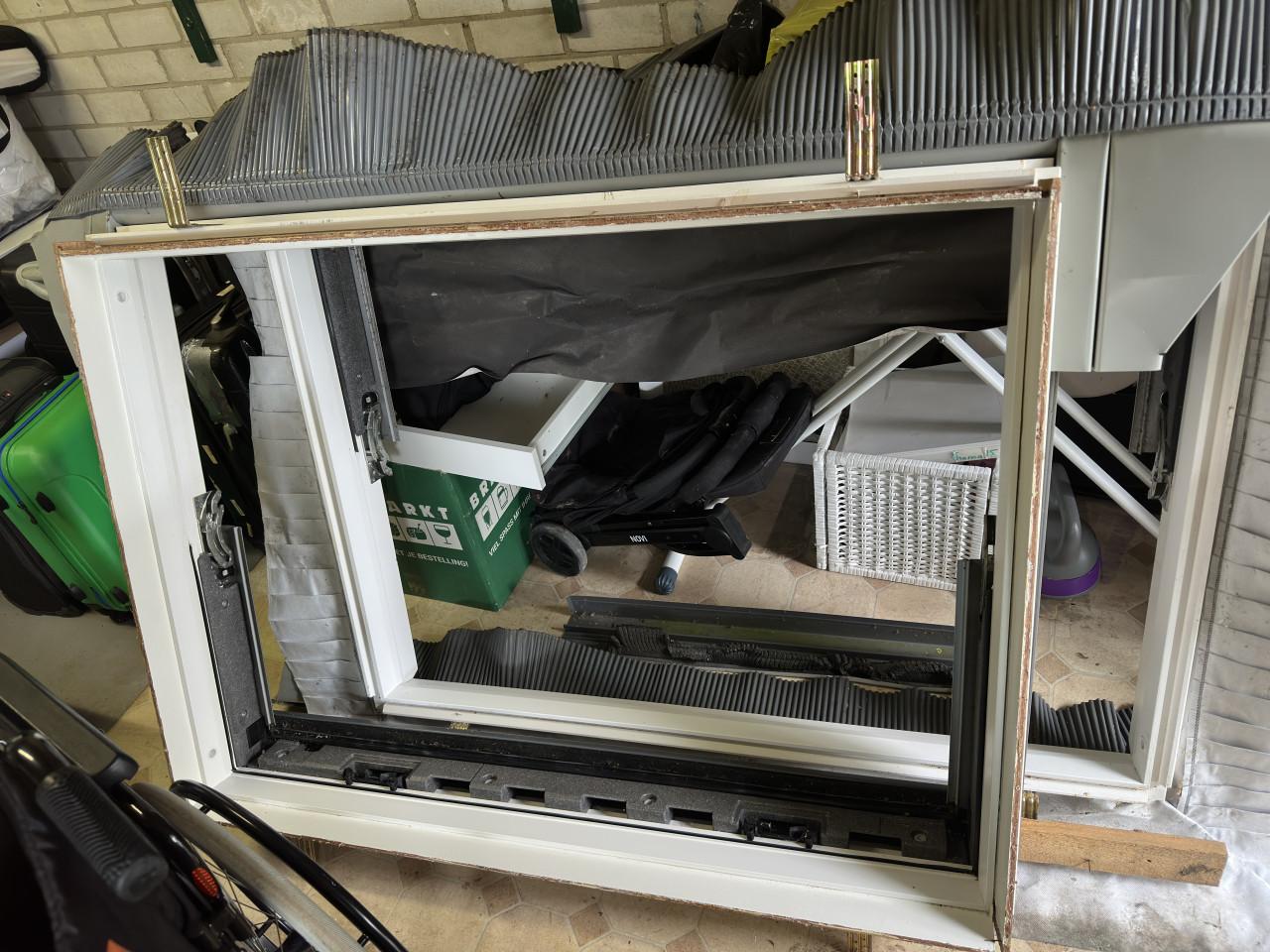 Velux dakraam GGL UK04 2 stuks