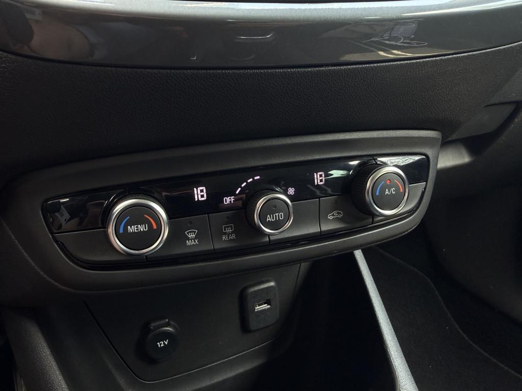 Opel Crossland X 1.2 turbo elegance