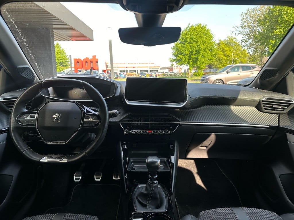 Peugeot 208 1.2 puretech gt-line