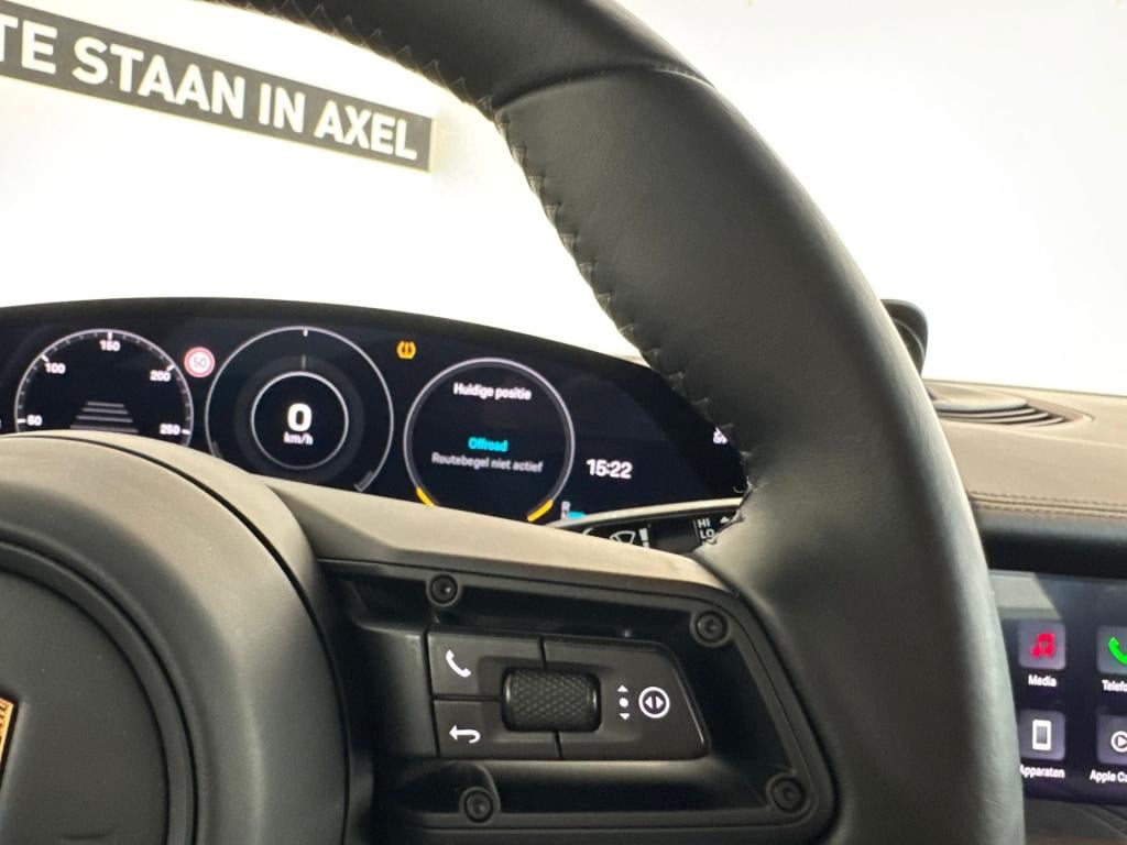 Porsche Taycan cross turismo 4 93 kwh
