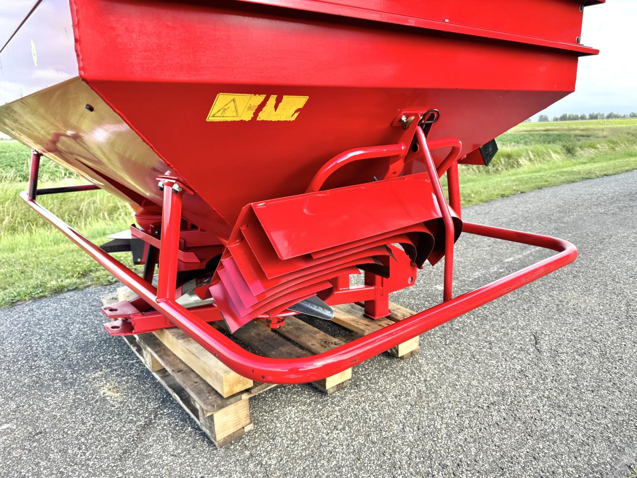 Nette Lely strooier 1600 Liter