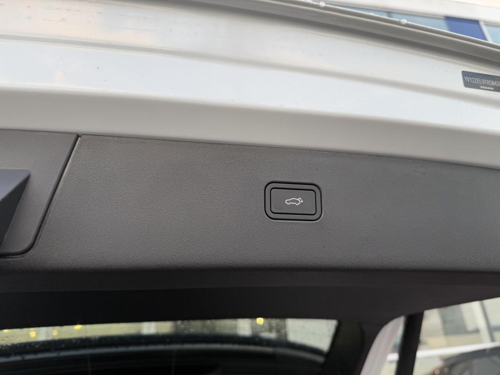 Volvo Ex30 nieuwprijs € 47.790 | extended range plus