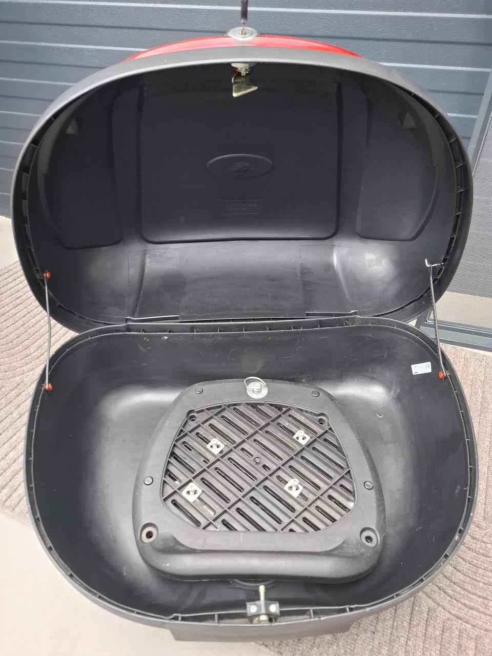 VidaXL-Topkoffer-voor - motorfietsen -72 -L - voor - 2 - helmen. 1x sleutel