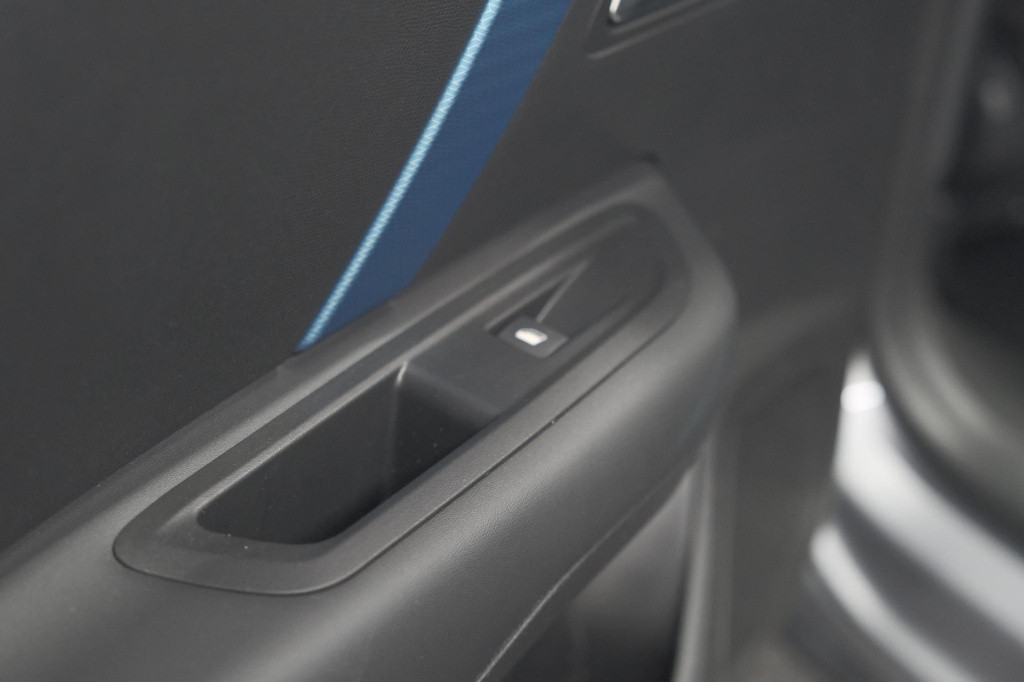 Citroen Ë-c4 feel pack 50 kwh | camera | navigatie | apple carplay | parkee