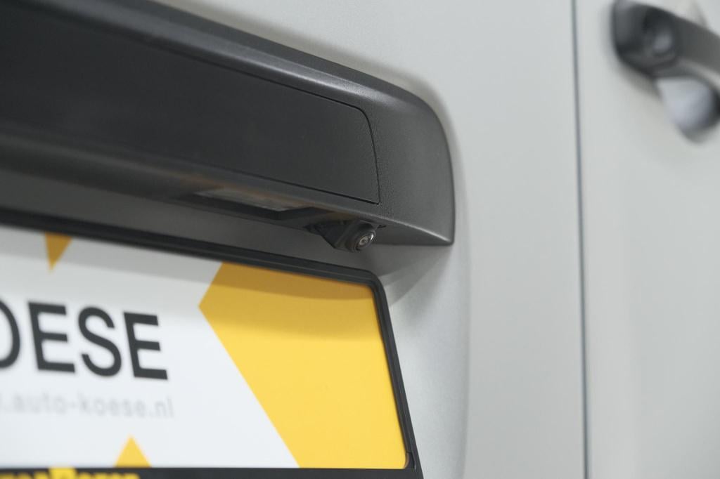 Opel Movano 2.3 turbo l2h2 dc | trekhaak | camera | navigatie | climate con