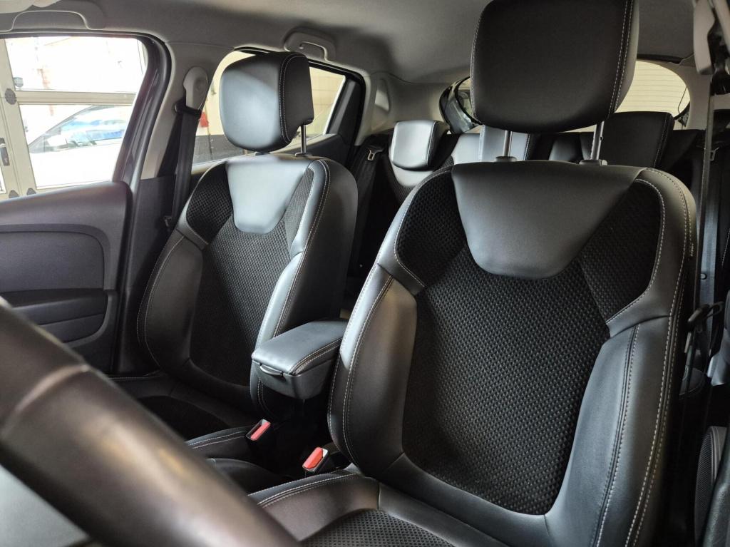 Renault Clio 0.9 tce intens / origineel nl / dealeronderhouden / keyless