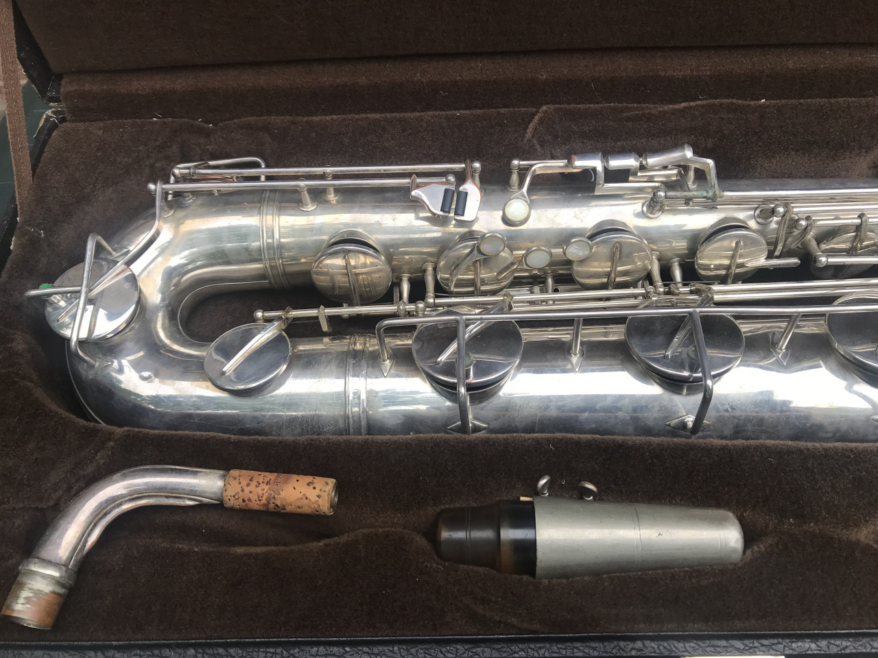 Bariton saxofoon,tot lage A,met koffer