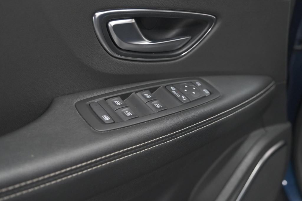 Renault Scenic tce 140 edc bose | trekhaak | camera | stoelverwarming | ada